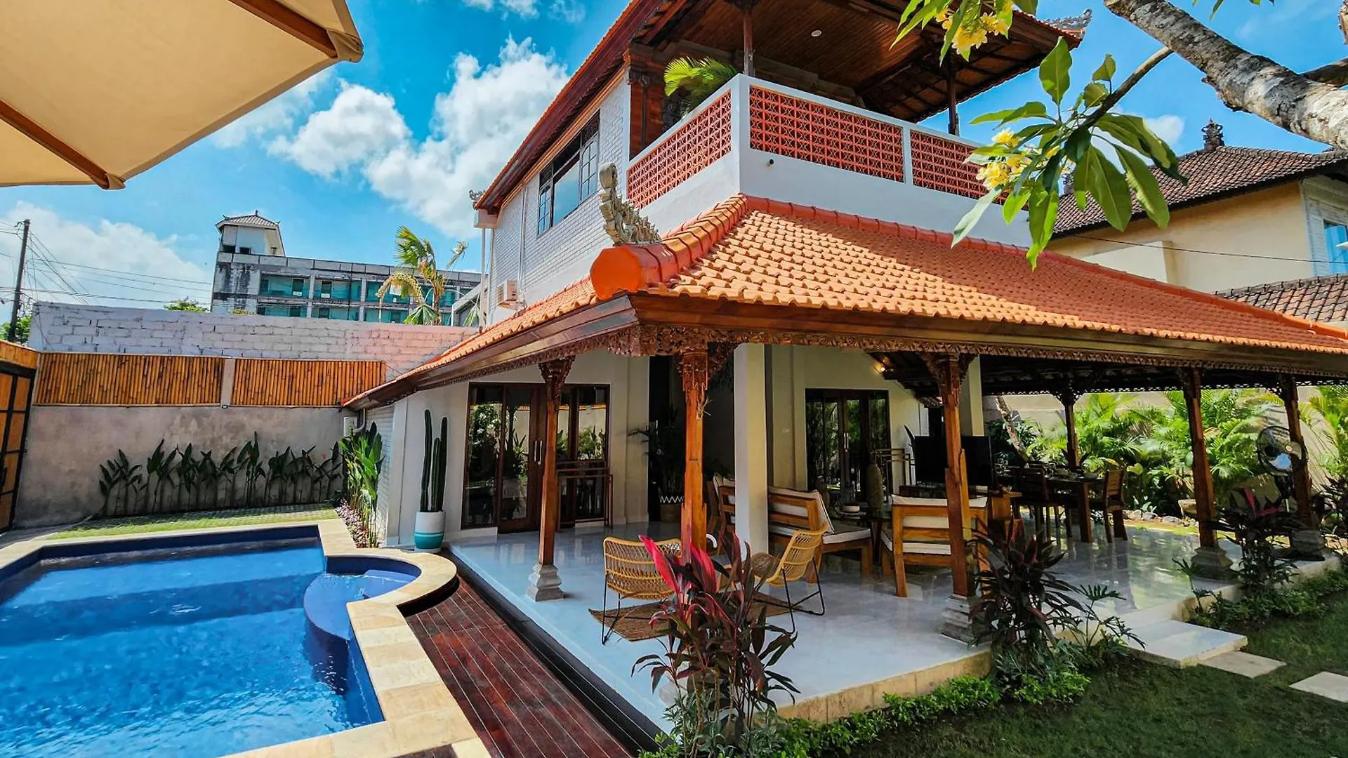 Inyoni Toucan Villa - Best Location In Seminyak.