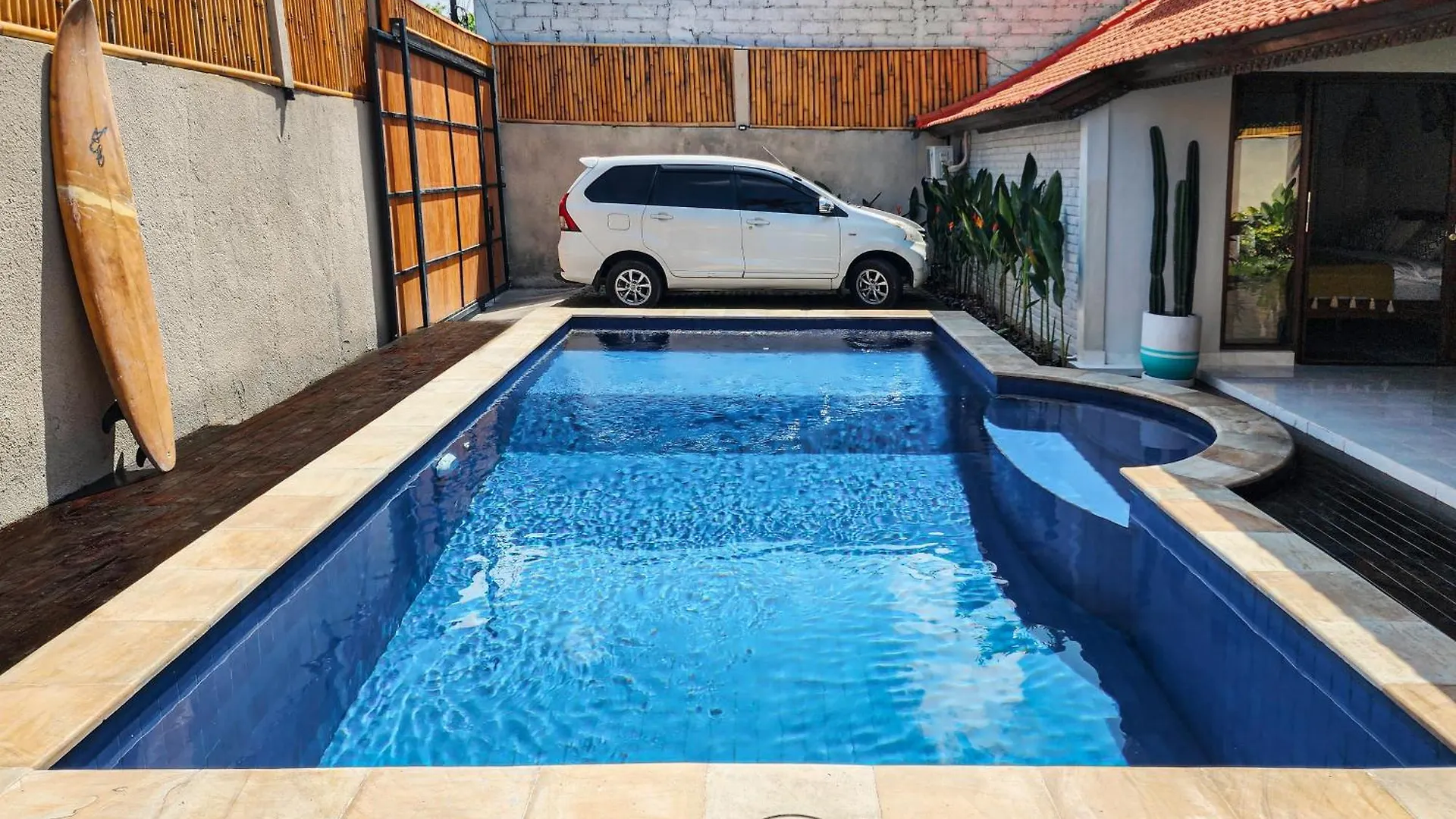 Inyoni Toucan Villa - Best Location In Seminyak.