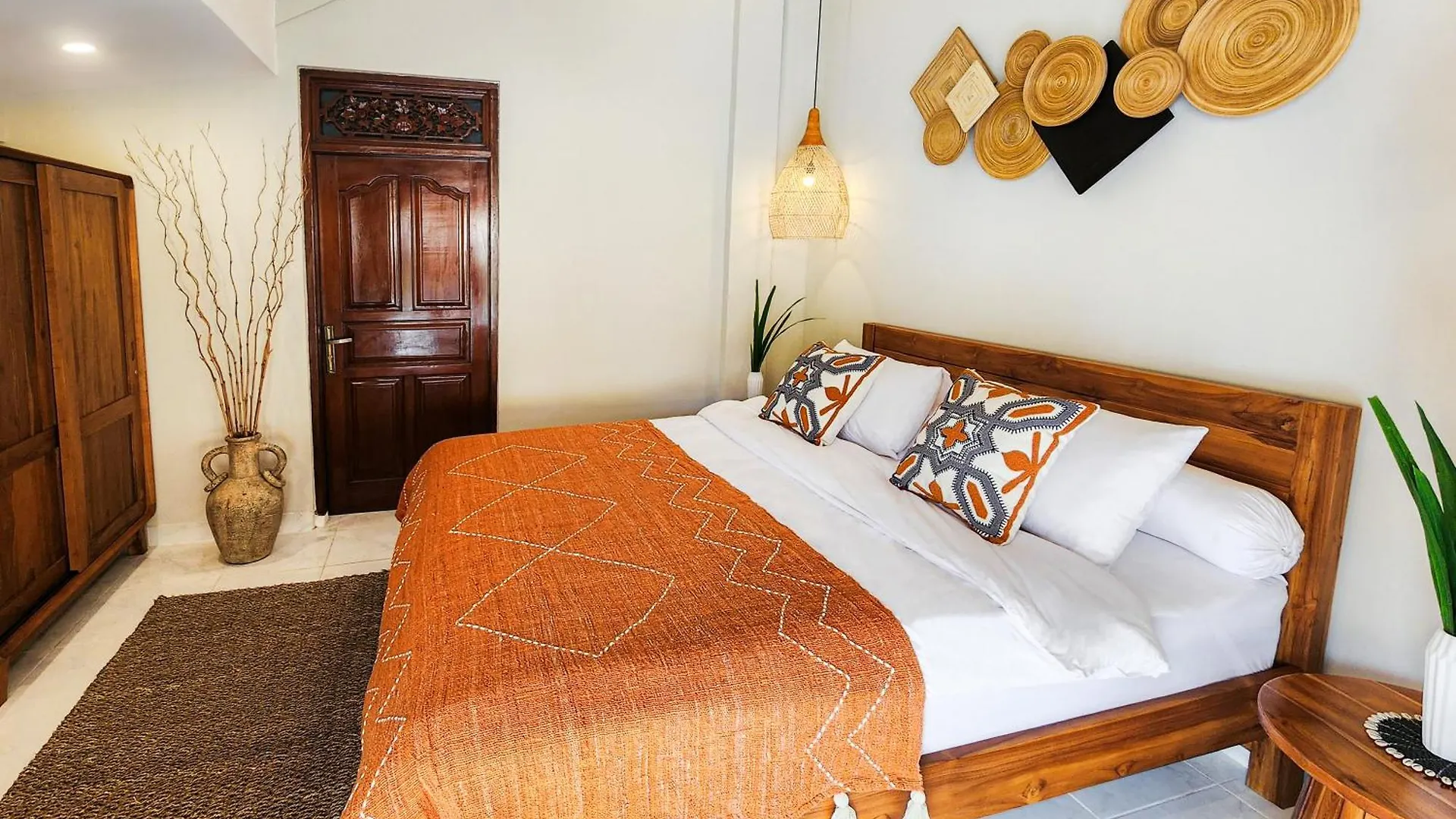 Inyoni Toucan Villa - Best Location In Seminyak.