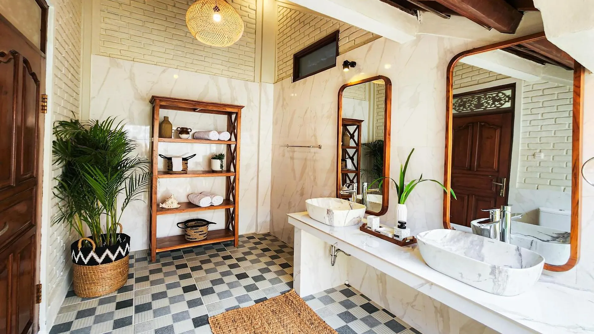 Inyoni Toucan Villa - Best Location In Seminyak. Indonesien