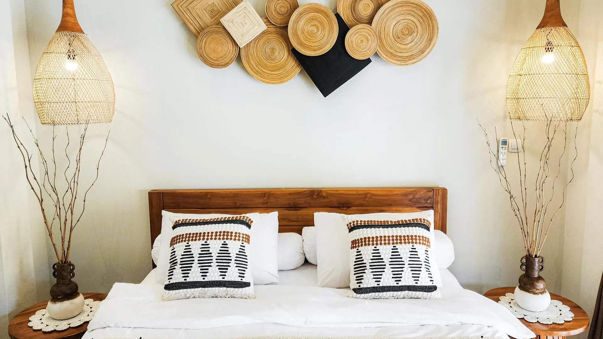 Inyoni Toucan Villa - Best Location In Seminyak.