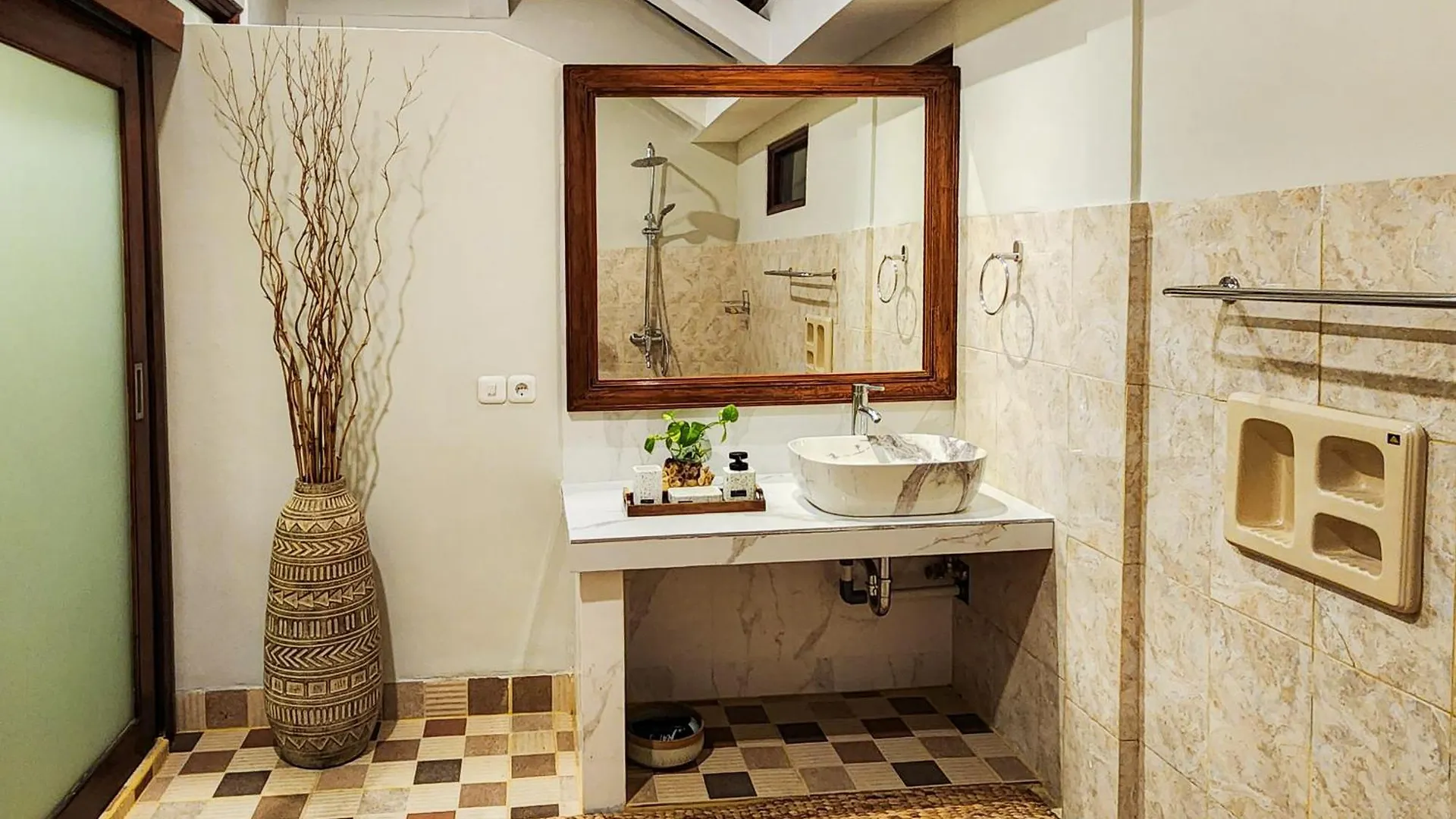 Inyoni Toucan Villa - Best Location In Seminyak. 0*,