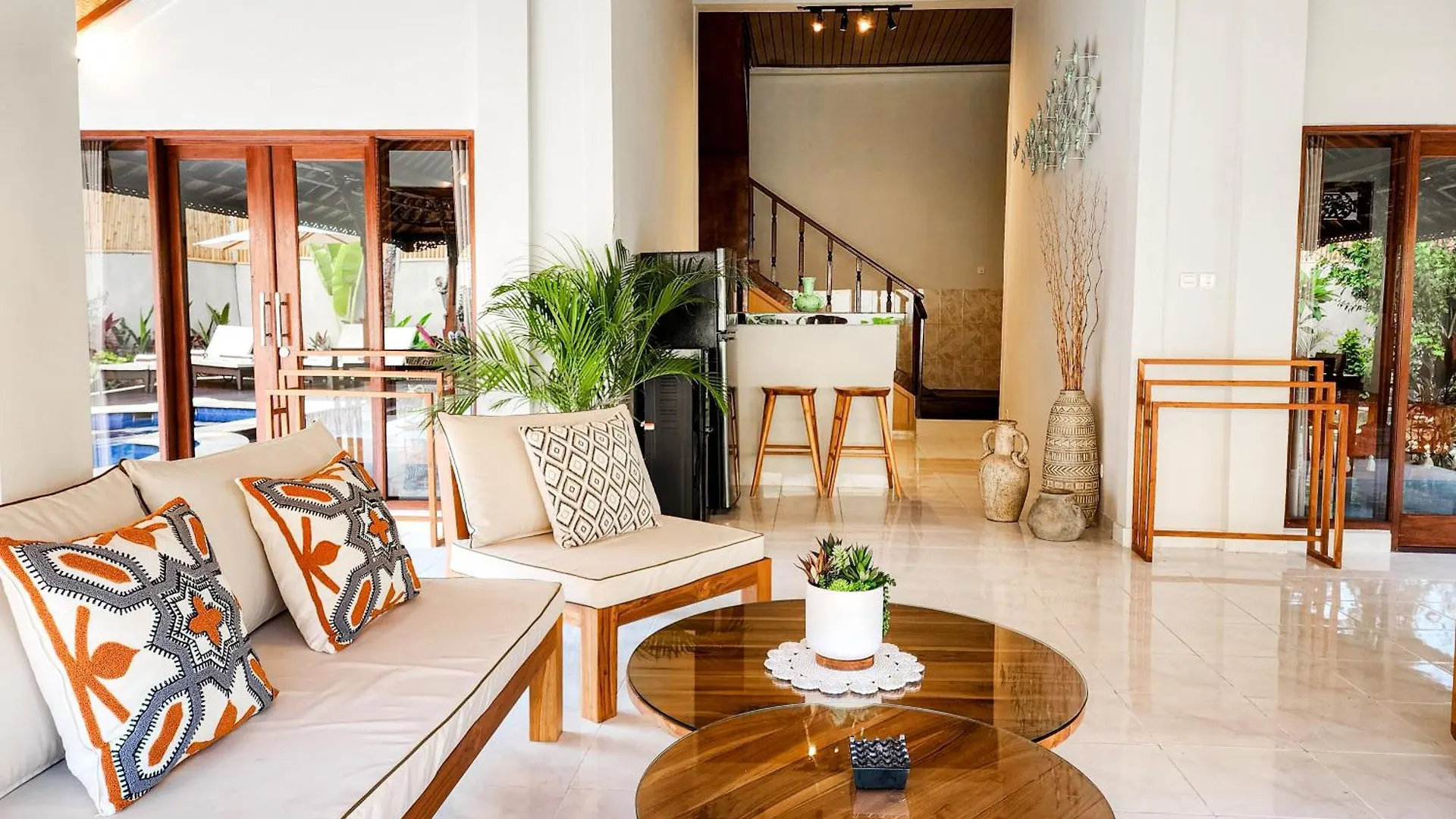 Inyoni Toucan Villa - Best Location In Seminyak.