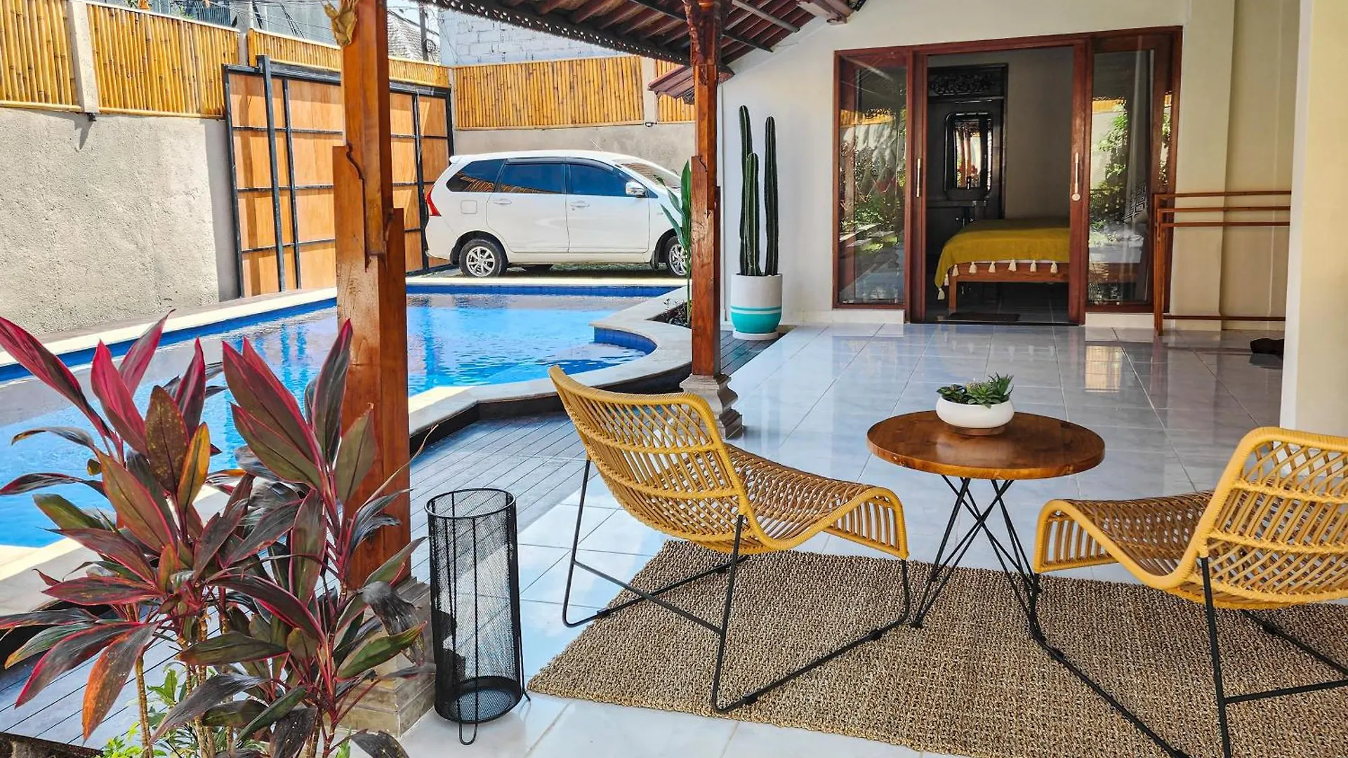 Inyoni Toucan Villa - Best Location In Seminyak.